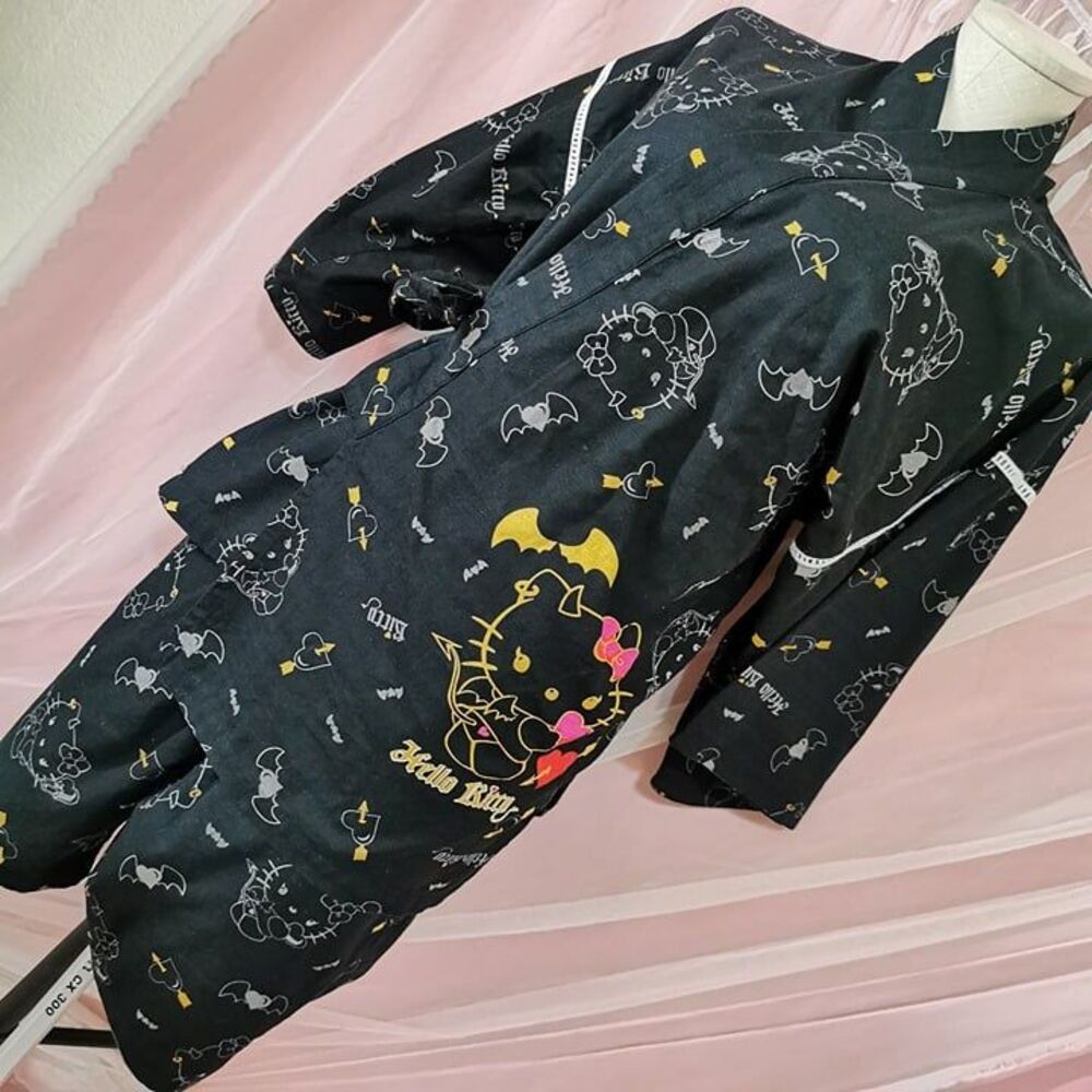 Devil Hello Kitty Outfit Size Small Black Top Shorts Cosplay Sleepwear Halloween